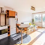 Fat Kaz Apartment